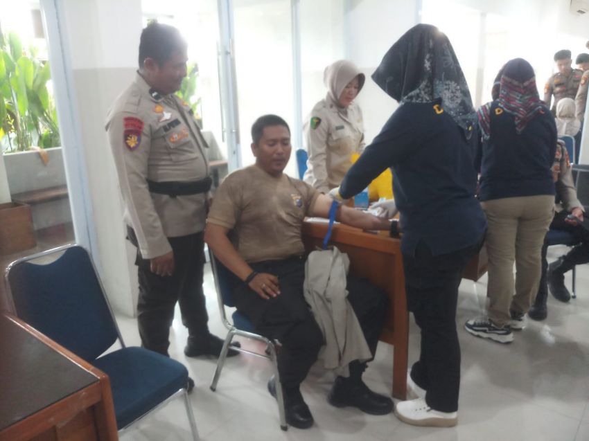 Bid Dokkes Polda Riau Gelar Pemeriksaan Kesehatan Personel Pengamanan TPS