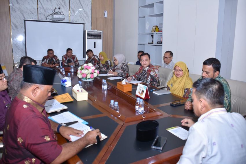 Pj Bupati Kampar Hambali Terima Tim BPK RI Perwakilan Provinsi Riau