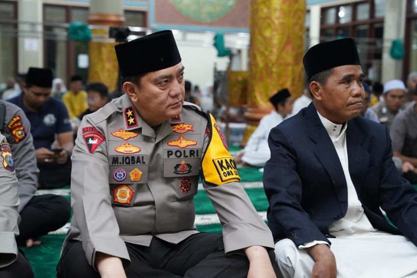 Kapolda Riau Menggelar Safari Ramadhan di Masjid Muthmainnah