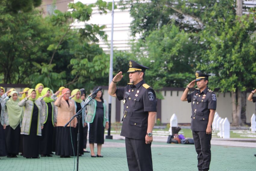 Kanwil Kemenkumham Riau Gelar Upacara Tabur Bunga di TMP Kusuma Dharma dalam Rangka Hari Bhakti Pemasyarakatan Ke-60