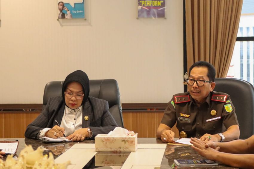 Sambut Tim Komisi Kejaksaan RI, Kajati Riau: Kedatangan Tim Komisi Kejaksaan RI Untuk Kejati Riau Lebih Baik Kedepan