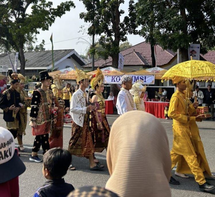 Parade Budaya Bhinneka Tunggal Ika Jaga Kebersamaan dan Toleransi di Provinsi Riau