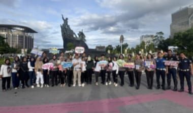 Sambangi Pengunjung Car Free Day, Dirlantas Polda Riau Sampaikan Pesan Edukasi Kamtibmas dan Kamseltibcarlantas