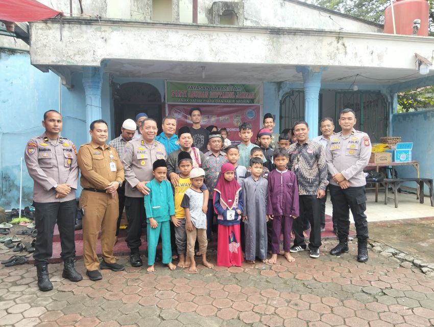 FPII Setwil Riau Rayakan HUT ke 5 Bersama Anak Panti Asuhan