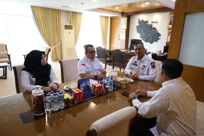 Perkuat Sinergitas, Kemenkumham dan Pemprov Riau Bahas Strategi Pembinaan Hukum Daerah