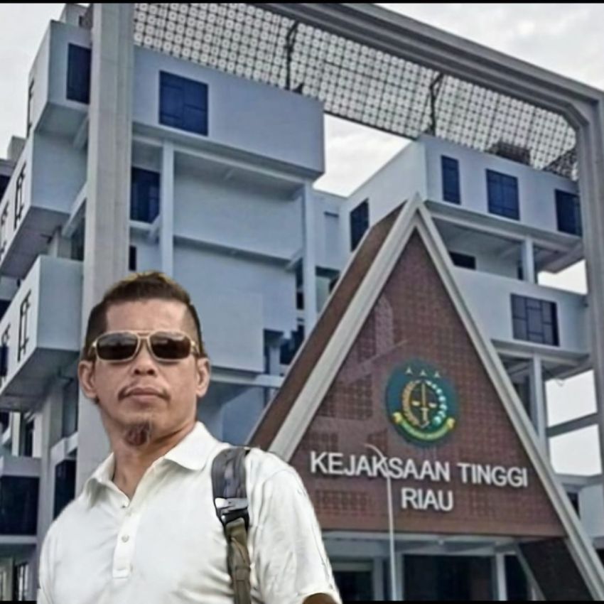 Pertanyakan Penanganan Laporan Dugaan Korupsi Chromebook di 11 Disdik, Frans: Ada Apa dengan Kejati Riau