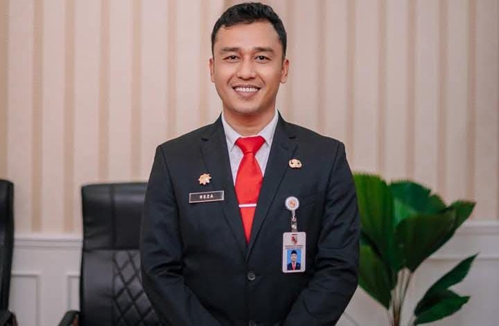 DLHK Kota Pekanbaru Berikan Hak dan Santunan Kepada Petugas Kebersihan Korban Kecelakaan Kerja