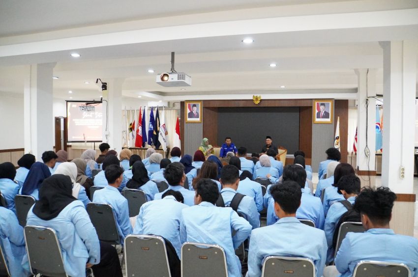 Perkuat Pemahaman Sistem Pemilu, Mahasiswa Sosiologi Universitas Riau Laksanakan Praktikum Sosiologi Politik di KPU Provinsi Riau