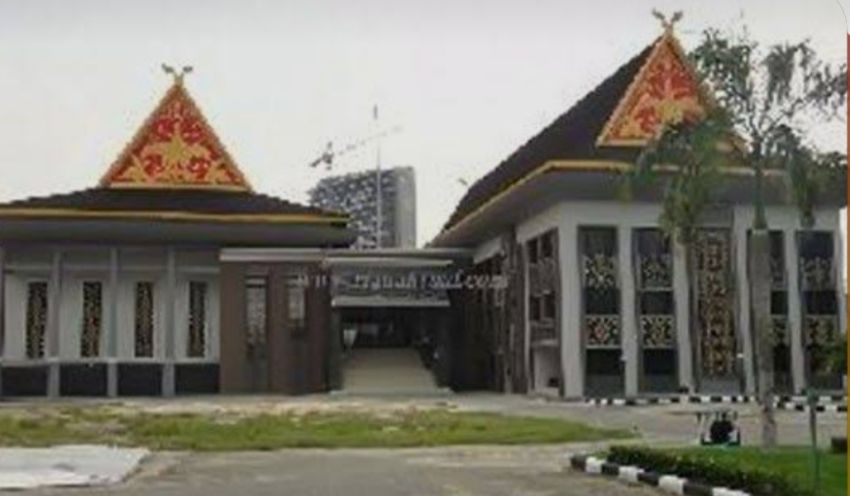 LSM AMATIR Laporkan Dugaan Korupsi Sosper dan SPPD DPRD Pekanbaru ke Kejati Riau, Nama Sekwan dan Wali Kota Turut Disorot